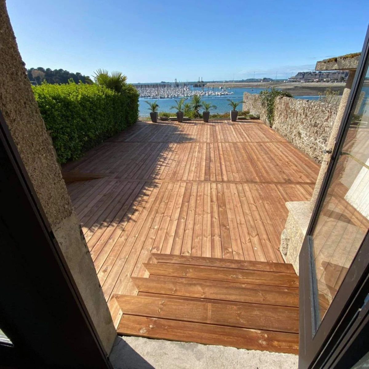 Dl Charpente Charpentier St Malo Terrasse En Restaurant Les Toques Image 1